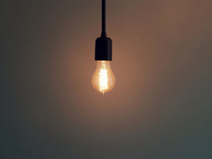 Telling the truth in online marketing . Picture: Light bulb